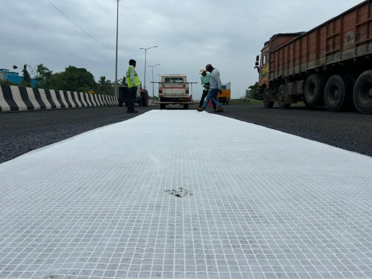 Bituminous Pavements and Overlays