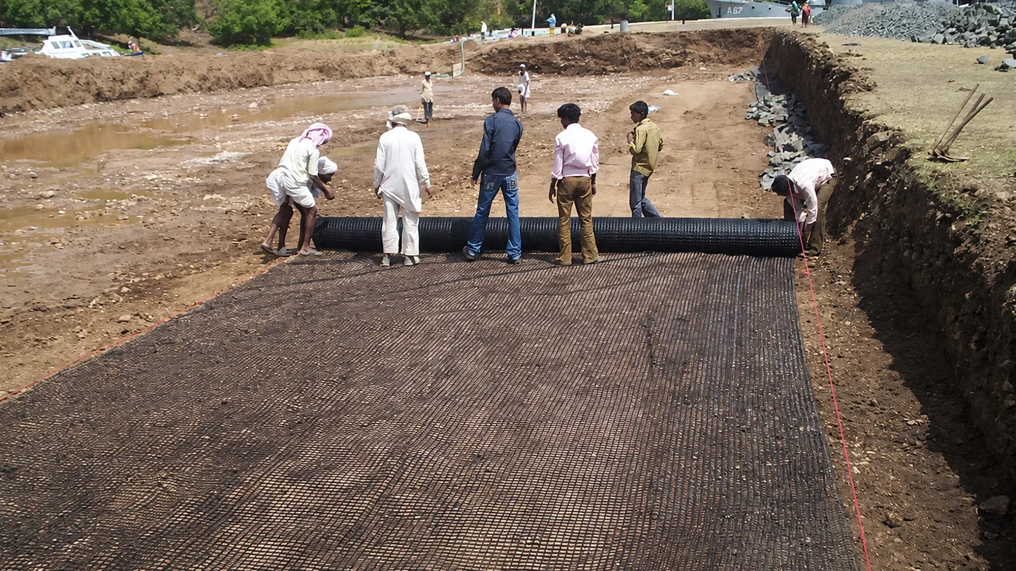 Airport geogrid reinforcement installation