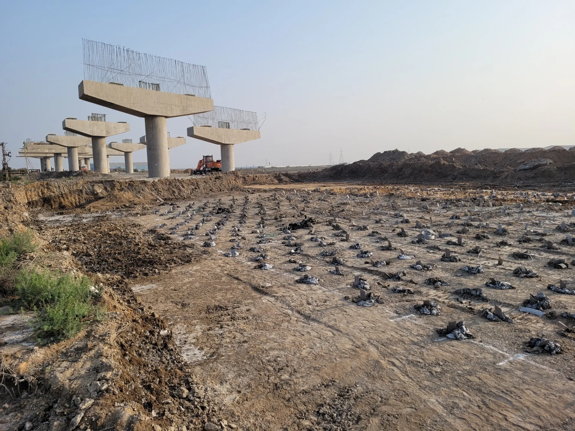 GROUND IMPROVEMENT WORKS FOR CONTAINER YARD USING TECHDRAIN PVD & NONWOVEN GEOTEXTILES AT DP WORLD TERMINAL, TUNA TEKRA, KANDLA, GUJARAT