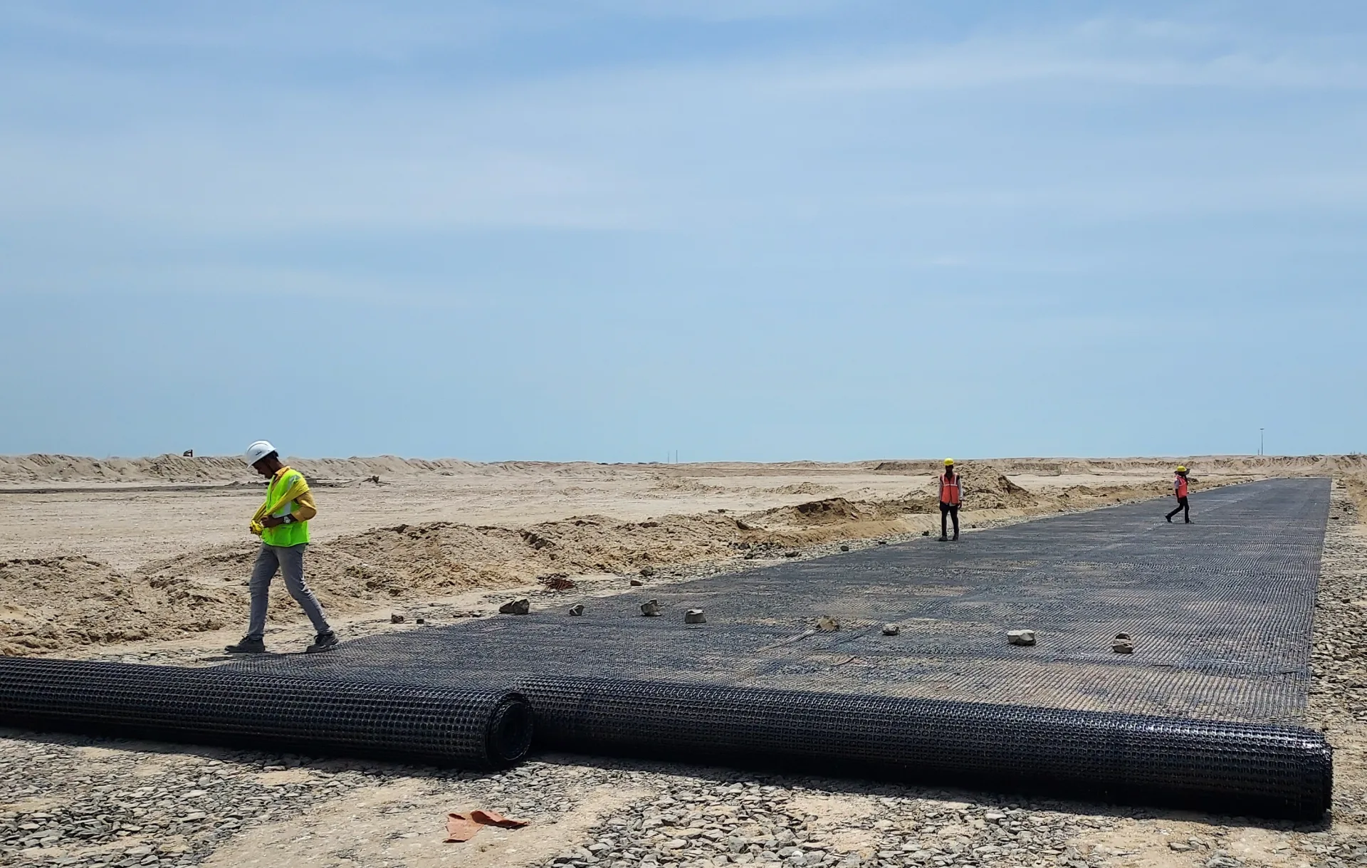 PAVEMENT STABILIZATION USING PP BIAXIAL GEOGRID BETWEEN GRANULAR SUBBASE AND WMM LAYER TO REDUCE CRUST THICKNESS