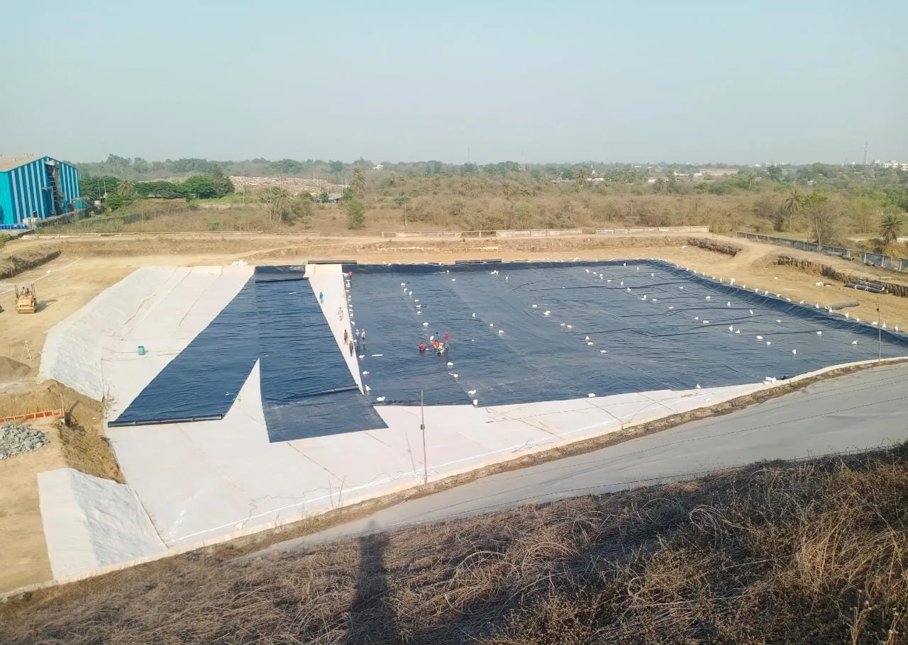 Dewatering geotextile tube installation