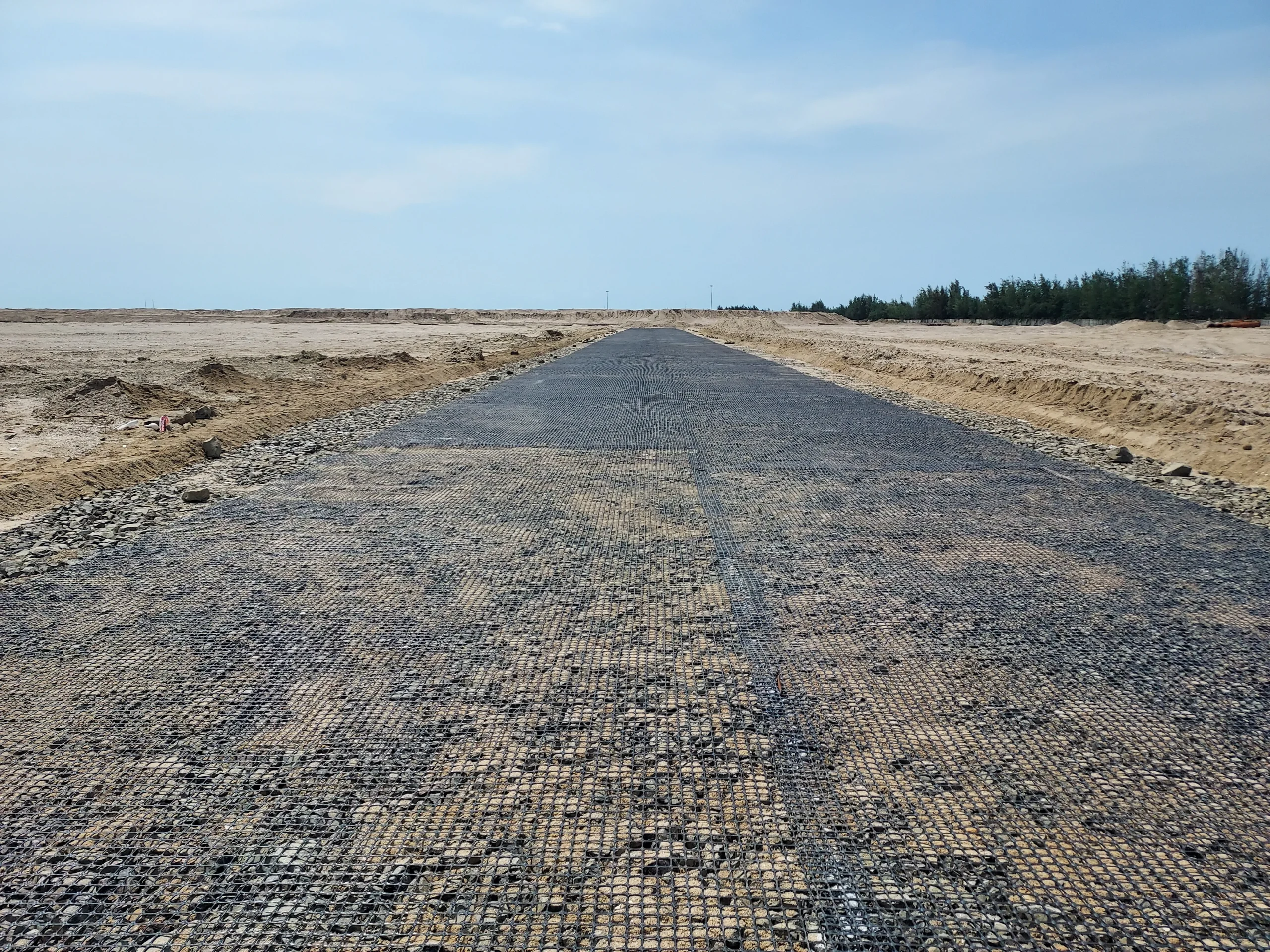 Subgrade stabilization access road at a ports site