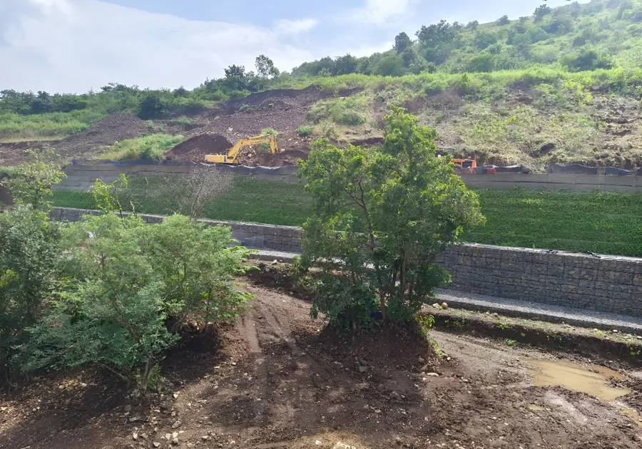 Reinforced Soil Walls & Slopes